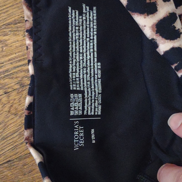 Victoria Secret Leggings - Picture 5 of 7